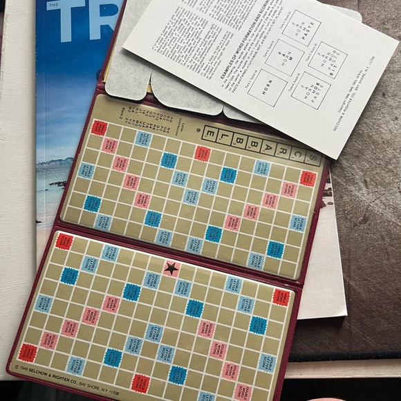 Vintage Scrabble Pocket Edition Board Game Travel Word Game - Picture 2 of 11